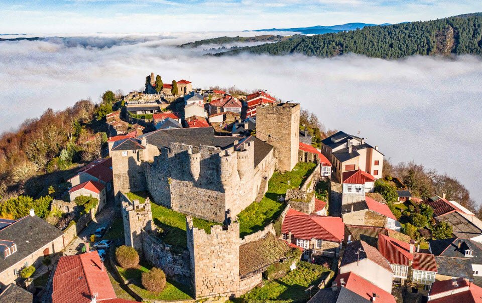 Castillo De Castro Caldelas, Spain